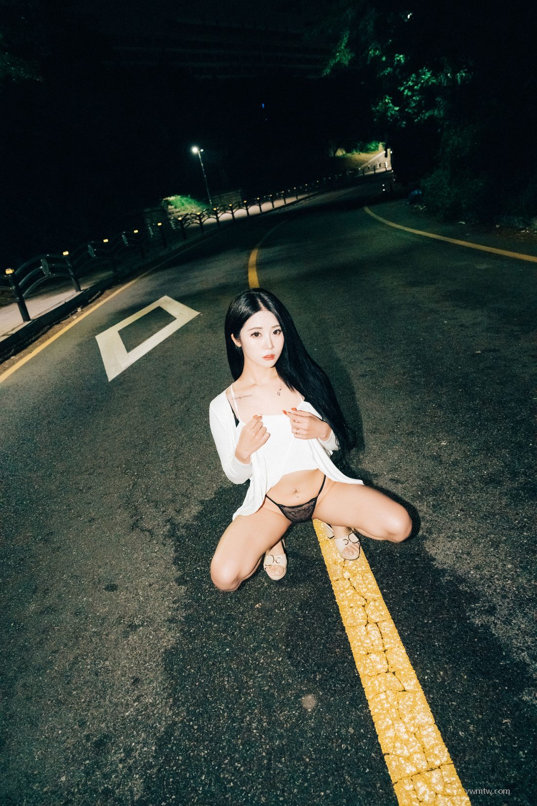 [ϺLoozyӰ] Night ѾͷBomi Roads P.8